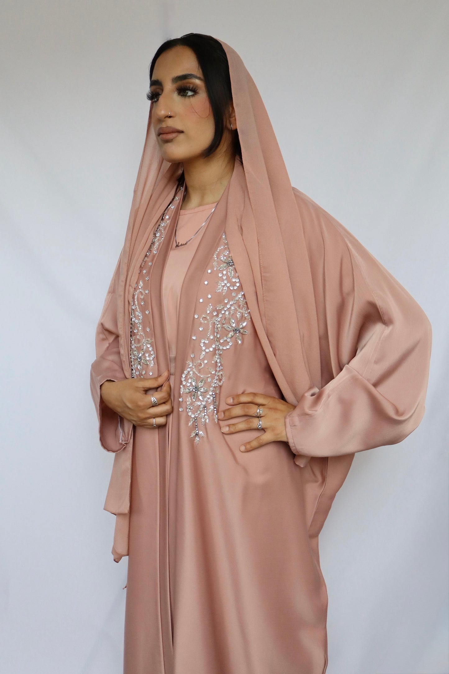 Pink Arya abaya