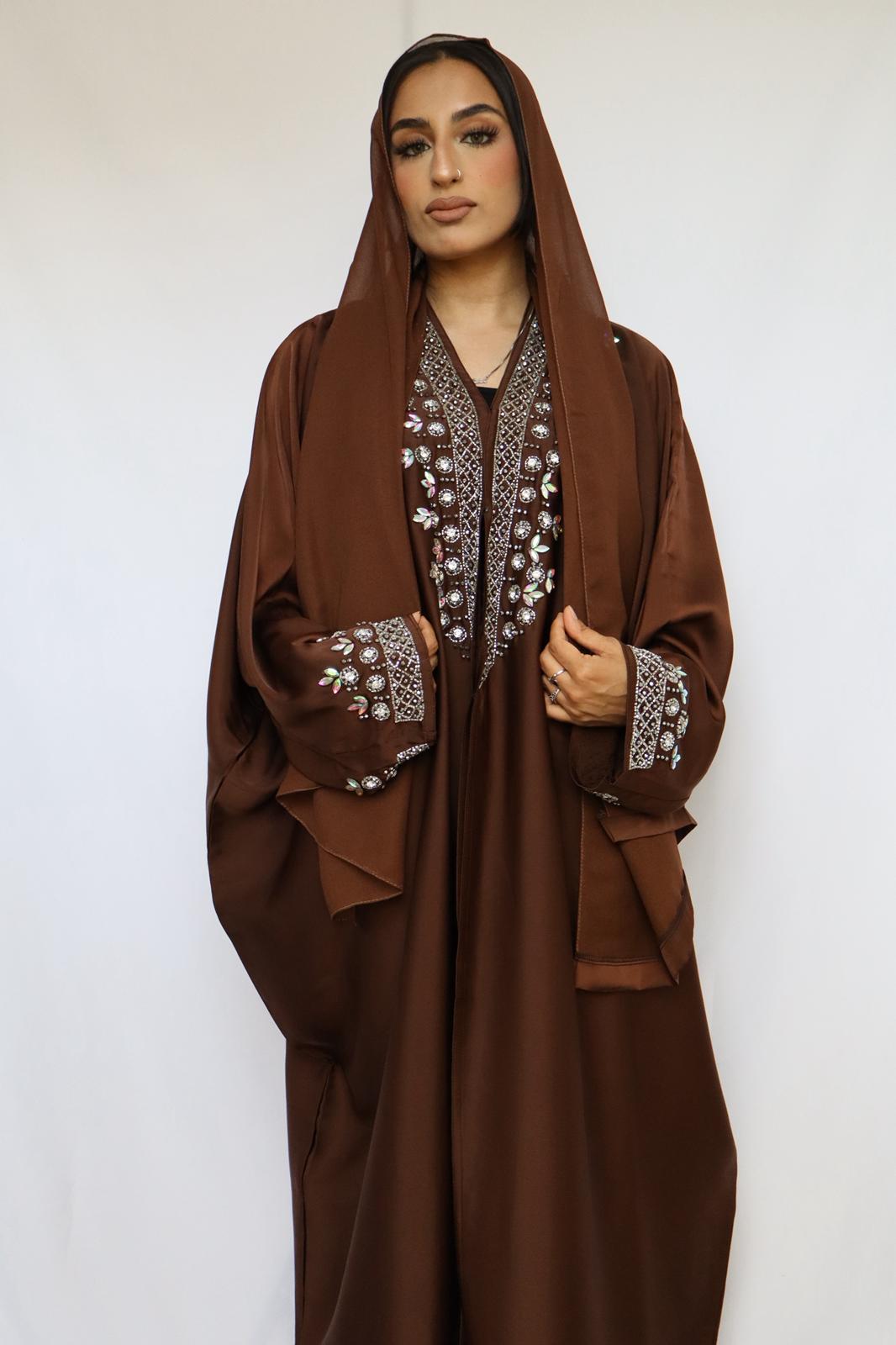 Aliyah abaya